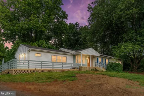 569 Triple J Rd, Berryville, VA 22611