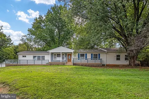 569 Triple J Rd, Berryville, VA 22611