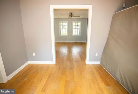 Entry Way - 8 Whiting Ave, Boyce, VA 22620 photo 1 of 4