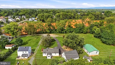 508 S Church St, Berryville, VA 22611