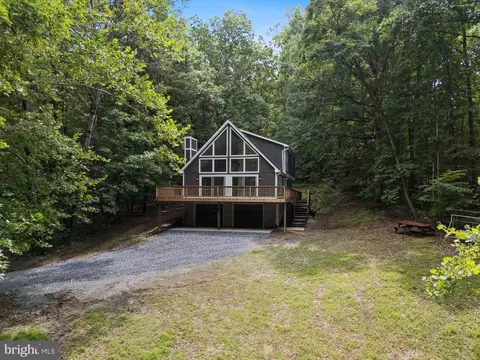Exterior - 576 Manor Rd, Front Royal, VA 22630 photo 2 of 7