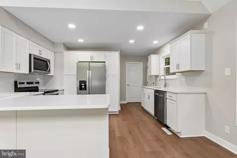 Kitchen - 576 Manor Rd, Front Royal, VA 22630 photo 1 of 2