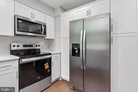 Kitchen - 576 Manor Rd, Front Royal, VA 22630 photo 2 of 2