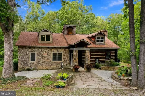 2280 Frogtown Rd, Bluemont, VA 20135