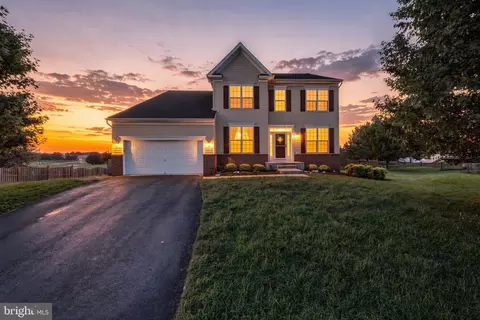 16 Litten Ct, Berryville, VA 22611
