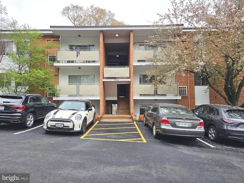 1800 Jefferson Park Ave #82, Charlottesville, VA 22903