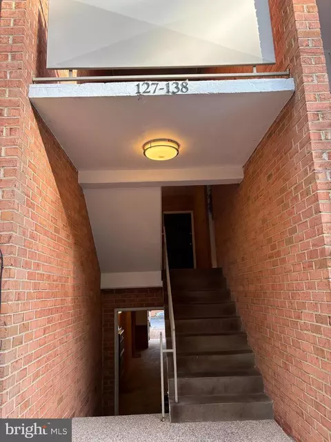 1800 Jefferson Park Ave #129, Charlottesville, VA 22903