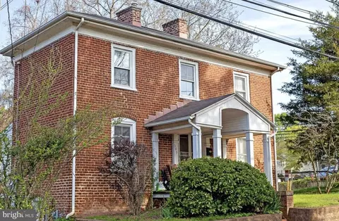 509 7 12 St SW, Charlottesville, VA 22903