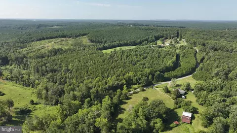 4124 E Ferry Rd, Gladys, VA 24554 photo 3