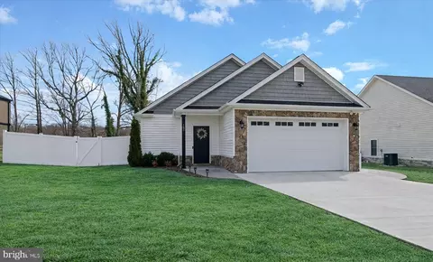153 Emberly, Lynchburg, VA 24502