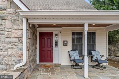 205 Macoy Ave, Culpeper, VA 22701 photo 2