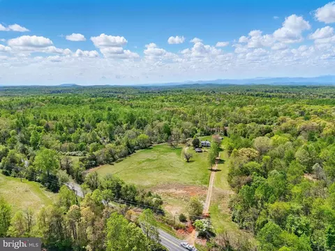 9324 Rixeyville Rd, Culpeper, VA 22701