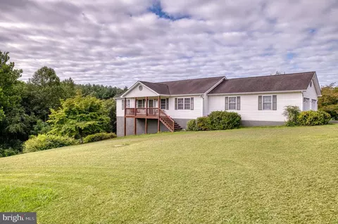 13151 Berry Ln, Boston, VA 22713