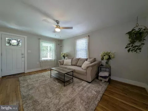 333 Spring St, Culpeper, VA 22701 photo 2