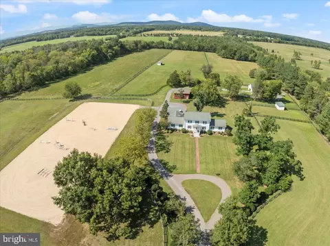 10551 Willis Ford Rd, Rapidan, VA 22733