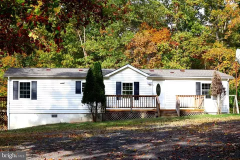 21051 Seigen Ln, Lignum, VA 22726