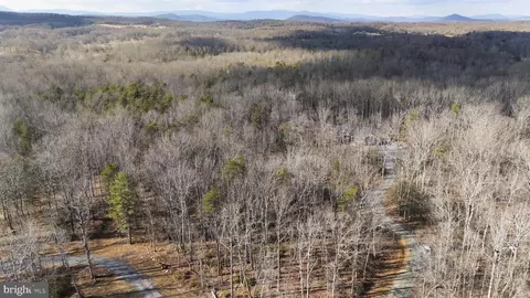 Hart Court, Culpeper, VA 22701