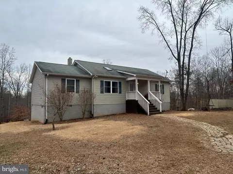 18097 Waterloo Rd, Amissville, VA 20106
