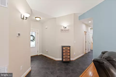 Entry Way - 9387 Blackbird Loop, Culpeper, VA 22701 photo 4 of 5