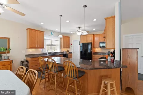 Kitchen - 9387 Blackbird Loop, Culpeper, VA 22701 photo 3 of 5