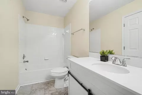 Bath - 359 Snyder Ln, Culpeper, VA 22701 photo 2 of 3