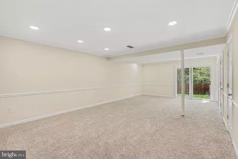 Living - 359 Snyder Ln, Culpeper, VA 22701 photo 4 of 4