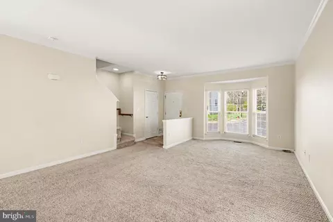 Living - 359 Snyder Ln, Culpeper, VA 22701 photo 2 of 4