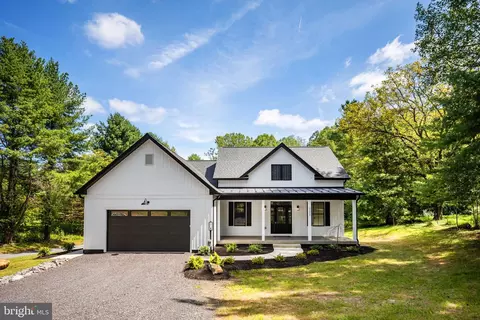 11015 Eggbornsville, Rixeyville, VA 22737