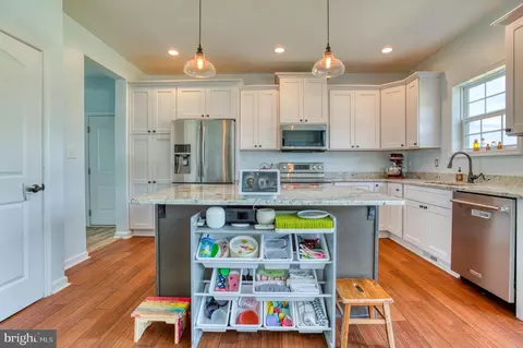 Kitchen - 16191 Jonas Rd, Culpeper, VA 22701 photo 2 of 7