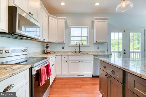 Kitchen - 16191 Jonas Rd, Culpeper, VA 22701 photo 7 of 7