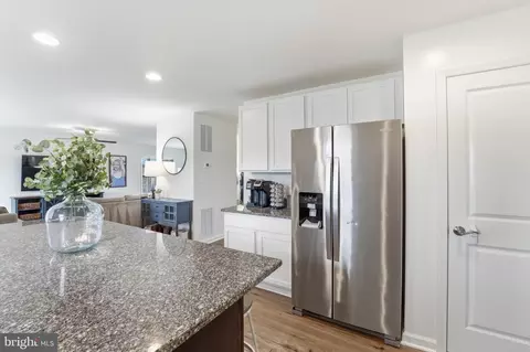 Entry Way - 9372 Blackbird Loop, Culpeper, VA 22701 photo 7 of 11
