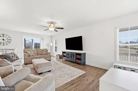 Entry Way - 9372 Blackbird Loop, Culpeper, VA 22701 photo 4 of 11