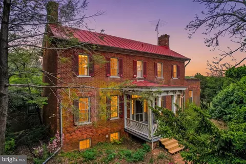 Undisclosed, Sperryville, VA 22740