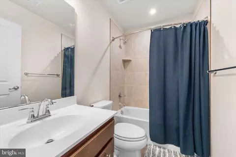 Bath - 1776 Scenic Loop, Culpeper, VA 22701 photo 1 of 1
