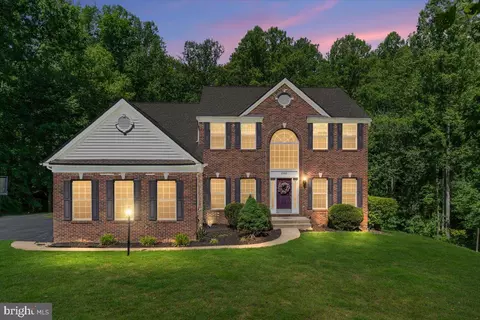 2300 Somerset Dr, Jeffersonton, VA 22724