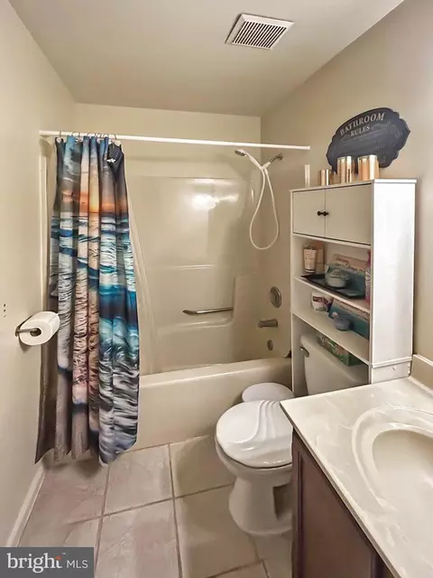 Bath - 1409 N Thomas Way, Culpeper, VA 22701 photo 1 of 4