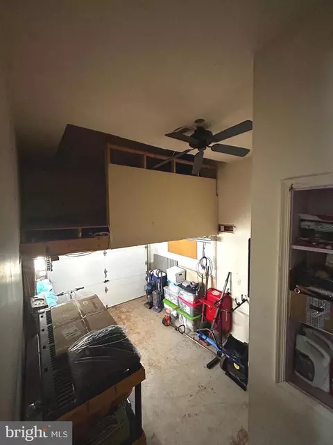 Entry Way - 1409 N Thomas Way, Culpeper, VA 22701 photo 3 of 3