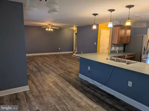 Living - 823 Woodcrest Loop, Culpeper, VA 22701 photo 6 of 9