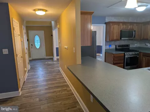 Entry Way - 823 Woodcrest Loop, Culpeper, VA 22701 photo 1 of 2