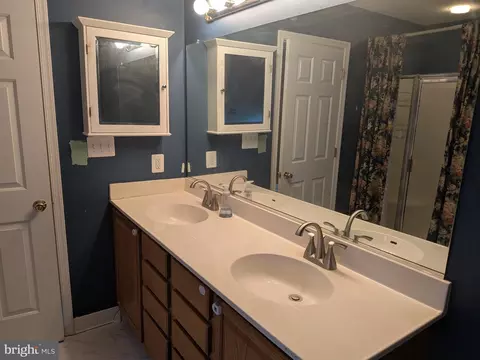 Bath - 823 Woodcrest Loop, Culpeper, VA 22701 photo 1 of 2