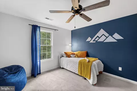 Bedroom - 7035 Snappers Trl, Castleton, VA 22716 photo 4 of 5