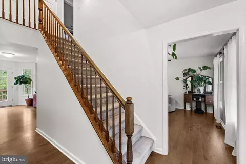 Entry Way - 7035 Snappers Trl, Castleton, VA 22716 photo 1 of 4