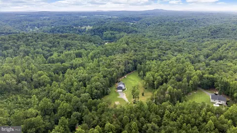 View/Area - 7035 Snappers Trl, Castleton, VA 22716 photo 4 of 11
