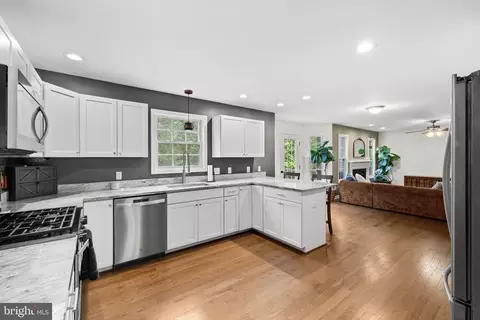 Kitchen - 7035 Snappers Trl, Castleton, VA 22716 photo 1 of 5