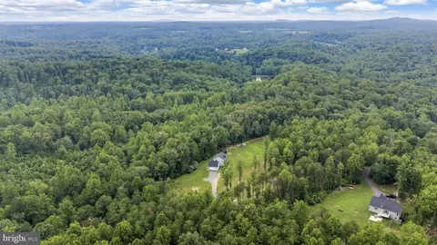 View/Area - 7035 Snappers Trl, Castleton, VA 22716 photo 3 of 11