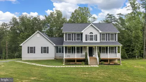 7035 Snappers Trl, Castleton, VA 22716