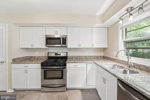 Kitchen - 400 Laurel St, Culpeper, VA 22701 photo 3 of 3