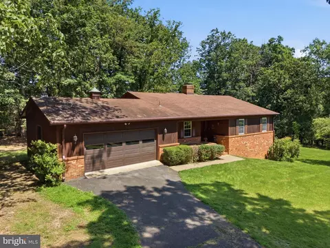 12389 Calvert St, Culpeper, VA 22701