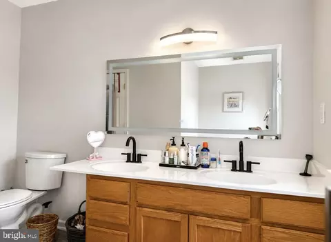 Bath - 2043 Cranberry Ln, Culpeper, VA 22701 photo 2 of 3