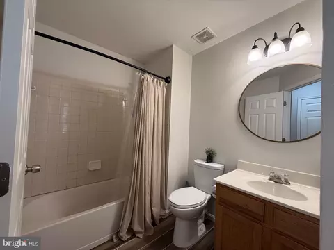 Bath - 2043 Cranberry Ln, Culpeper, VA 22701 photo 3 of 3